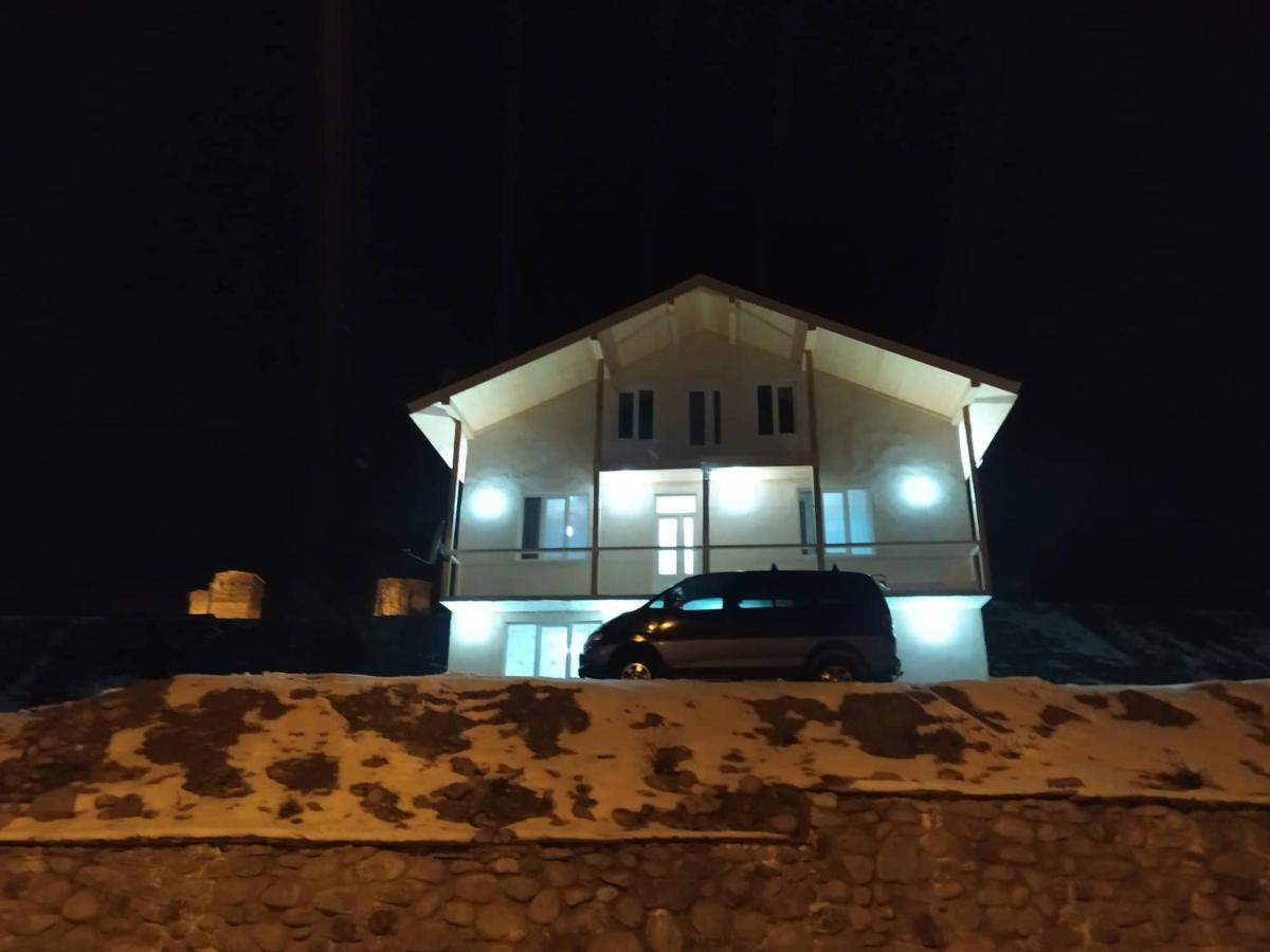 Tetne Qor Guesthouse Mestia Exterior photo