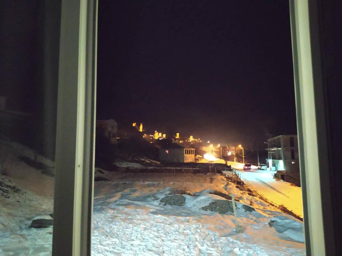 Tetne Qor Guesthouse Mestia Exterior photo