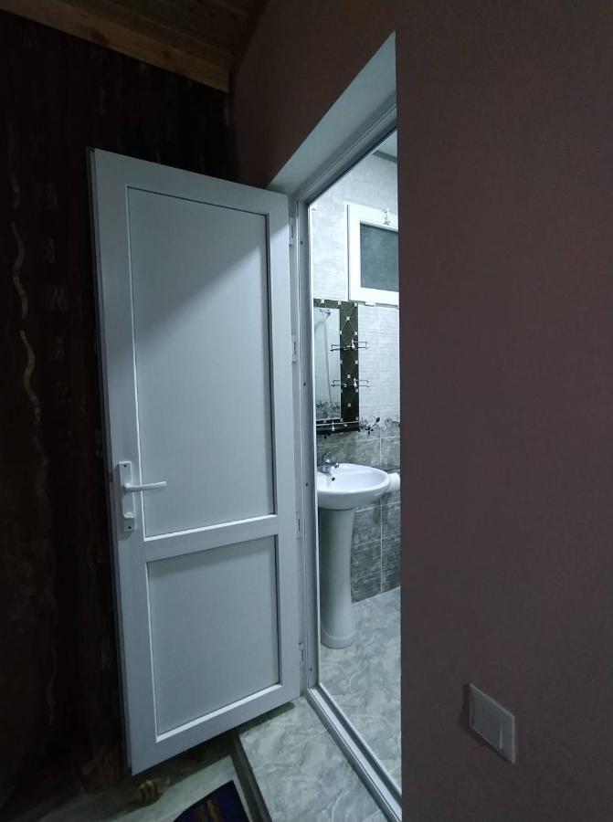 Tetne Qor Guesthouse Mestia Exterior photo